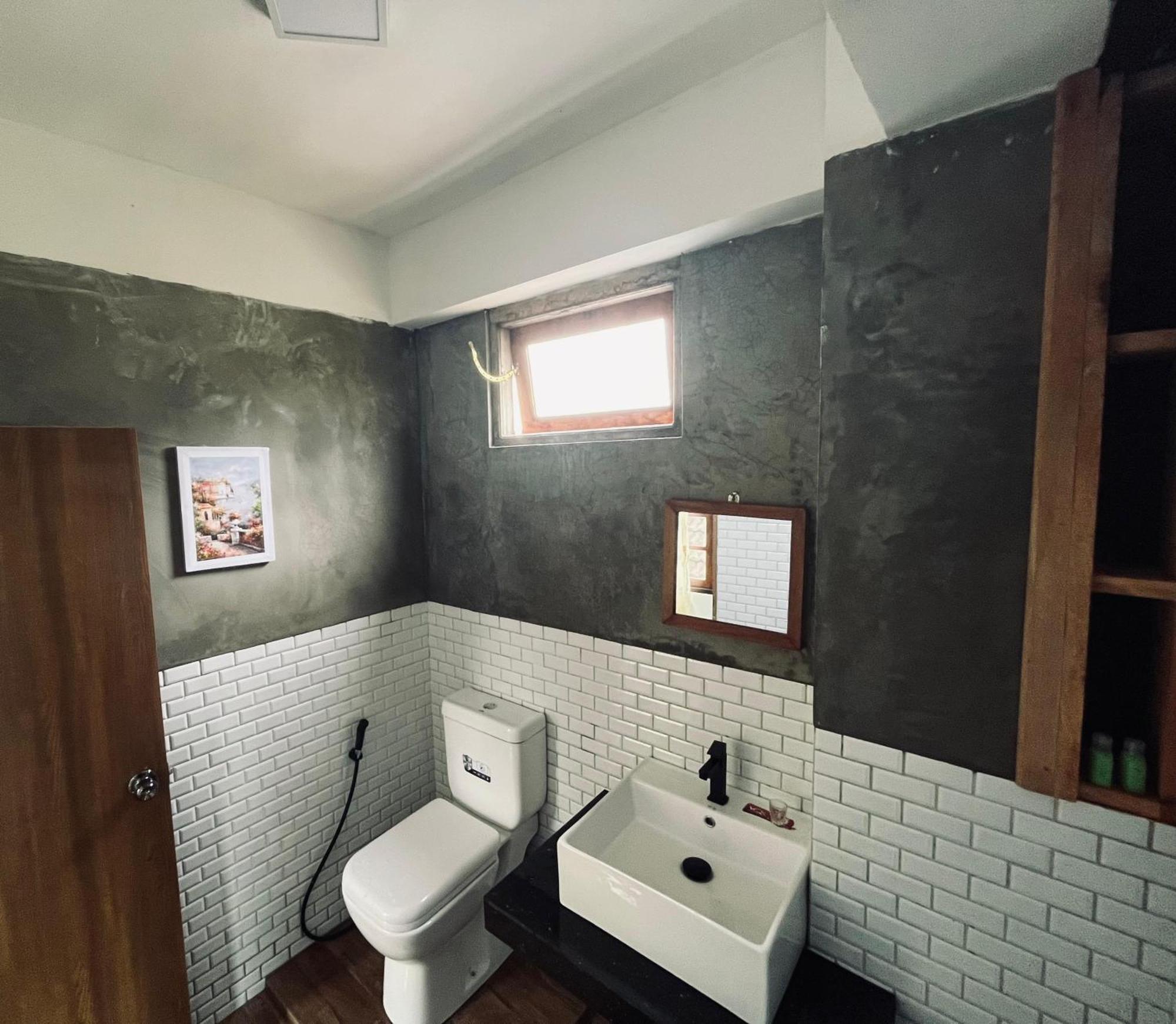 The Urban Hideout Apartment *